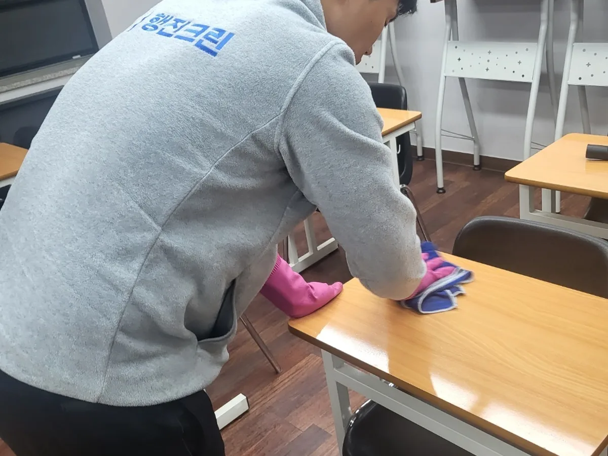 진안군 마령면 강의실 책상·집기 위생 청소 사례 - 행진크린